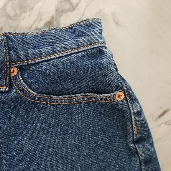 - Pink Victoria’s Secret denim cut off jean shorts, size 25 - Picture 5 of 12